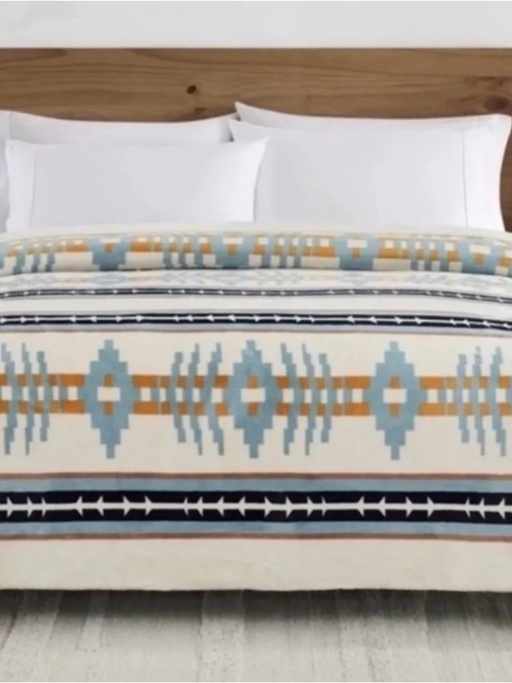 Pendleton Aztec Stripe Comforter in Cream, Blue & Tan